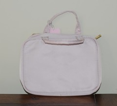 COSMETIC TOILETRY MAKEUP BAG HANGING QUILTED PARIS HILTON TAN NEW 11&Prime; x 8&Prime; x 3&Prime;