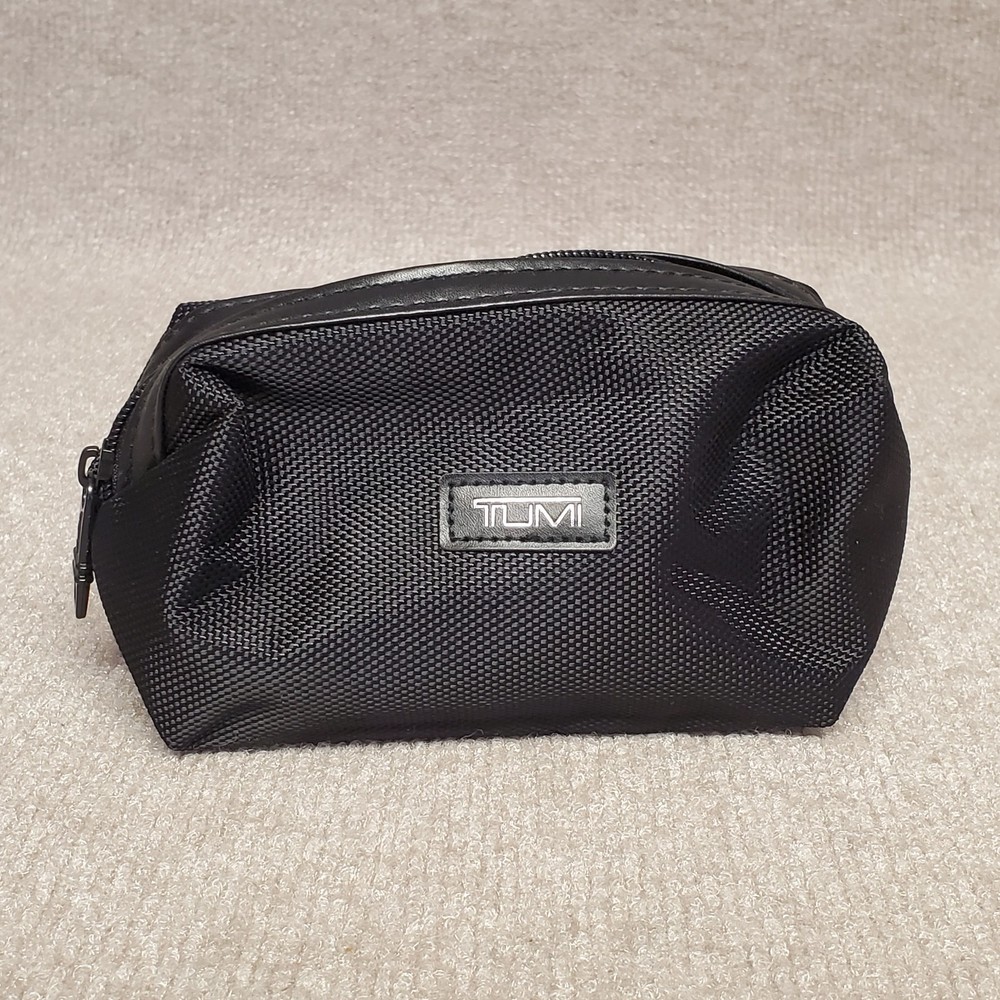 Tumi for Delta Black Travel Toiletry Cosmetic Bag Zipper Pouch Silver Logo Bag