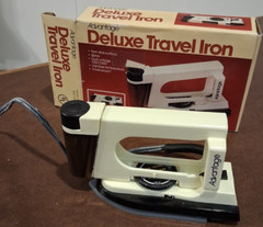 Advantage Deluxe Travel Iron With Steam Model 2321E