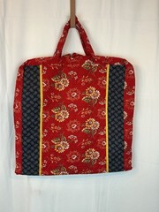 NWOT Vera Bradley Quilted Garment Travel Bag Red Blue Yellow Flowers Retired
