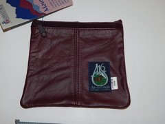 ADVENTURE 16 MOUNTAINCRAFT Leatherworks MAROON 100% Cow Leather ZIP POUCH NEW