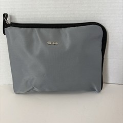 TUMI for DELTA Travel Storage Toiletry Bag Gray Zipper Pouch Nylon w/ Amenities