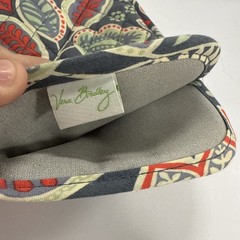 Vera Bradley Curling Iron/Hot Tools Travel Case Normadic Floral Print Gray Red