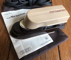 Hartman Deluxe 6 Inch Travel Iron & Bag TI-1 120V-240V Brown & Tan Vintage Works