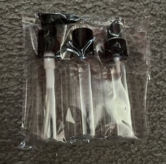 Brand New Elle Travel Bottle Set With Canvas Zipper Case Pink