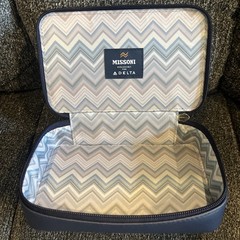MISSONI x Delta Airlines Navy Blue Travel Case Amenity Toiletry Makeup Bag EMPTY