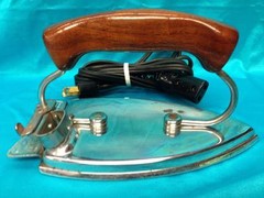 Durabilt Folding Travel Iron No.181