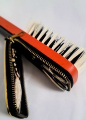 Vintage 1970s Brush W/Manicure & Sewing Kit