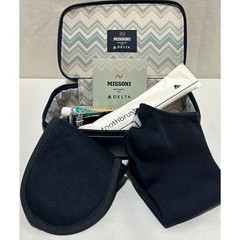 Missoni Amenity Kit Delta Air Lines Navy Blue Toiletry Bag Designer Grooming Kit