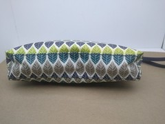 Large Kalencom Cosmetic Toiletry Travel Bag Leaf Design Wristlet 10×7.5×2