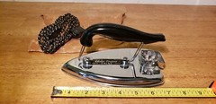 VINTAGE GLOBE-TROTTER FALKS ENGLAND TRAVEL IRON WITH CORD AND POUCH