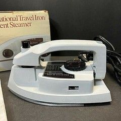 Vtg Sunbeam International Travel Iron Garment Steamer #10069 Gray Works Orig Box