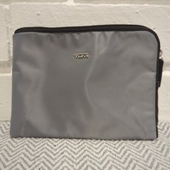 TUMI For Delta Small Travel Storage Bag Zipper Pouch Make Up Toiletries