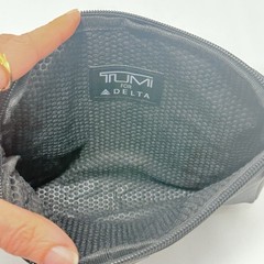 Tumi Delta Accessory Bag Travel Purse Pouch Clutch Cosmetic Toiletries Souvenir