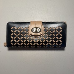 Wolf Jewelry Women&rsquo;s travel case Black Tan Chloe Style