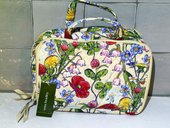 Vera Bradley “All the Pretty Wildflowers” Ultimate Travel Case NWT