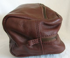 MARK & GRAHAM Chocolate Leather EVERYDAY TRAVEL POUCH Cosmetic Toiletry Bag