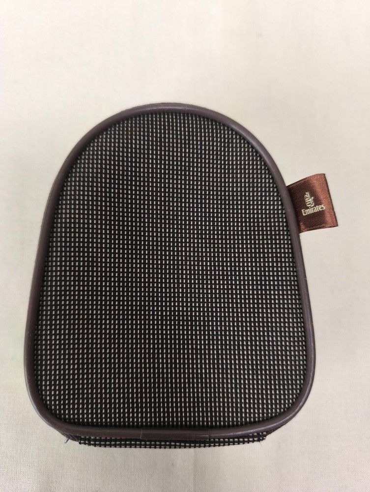 Emirates Travel Amenity Kit Case Black Fabric Zipper Compact Pouch Unused