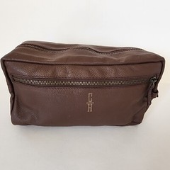 Mark & Graham Chocolate Everyday Leather Travel Bag Pouch NWOT Free Ship « C/H »