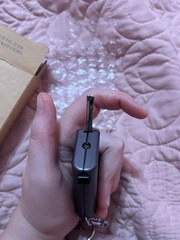 Never Used 1996 Avon Lifestyle Solutions Keychain Lock De-Icer With Key Light