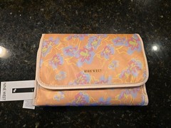 Nine West Hanging Travel Organizer Tri-Fold Hibiscus Floral Vacation Pouch NWT
