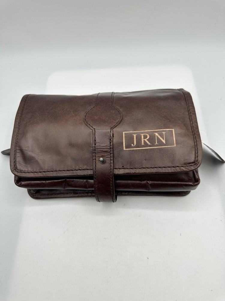 Pottery Barn Brown Leather Hanging Toiletry Travel Case Bag. READ