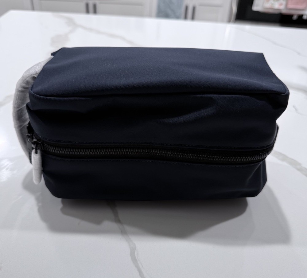 AWAY Travel Toiletry Dopp Kit Bag Brand New Navy