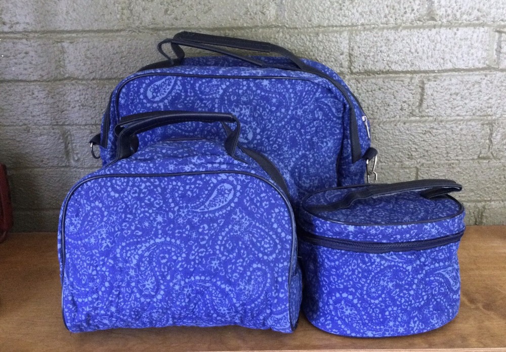 Unbranded Set Of Three Blue Quilted Cotton Polyester Travel/Overnight Bags NWOT