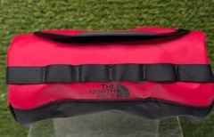 The North Face Base Camp Toiletry Travel Bag Red Hanging Dopp Kit