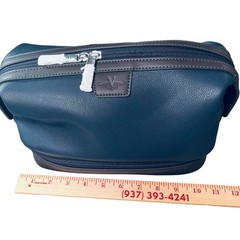 Vetelli Leo Large Travel Toiletry Case Shave Bag 2 Compartments New Without Tags