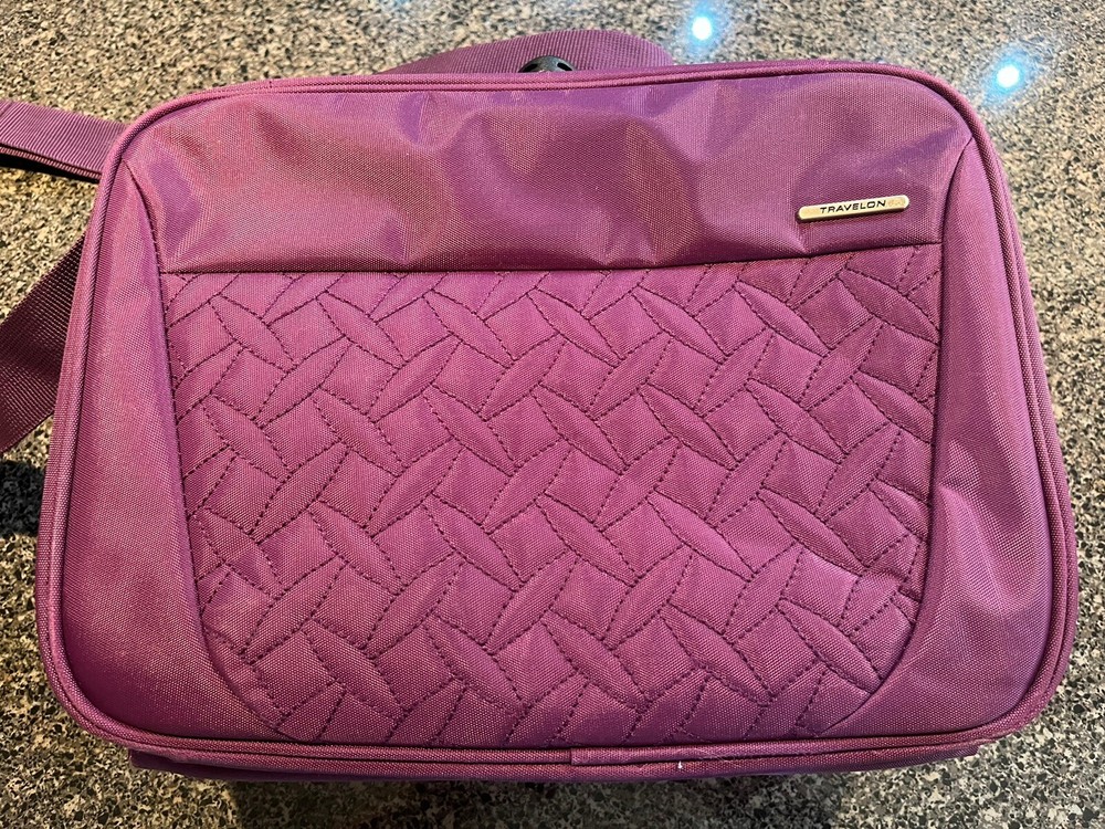 Travelon Women’s Makeup Organizer Toiletry Bag W/ Hook, Large Purple Travel Bag
