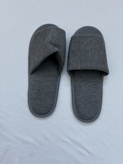 American Nest Slippers 1-size About 11&Prime; Gray Knit Texture Packaged Bag NEW