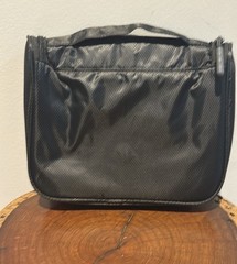 Travelon World Travel Essentials Hanging Toiletry Case Lots of Room NEW no tags