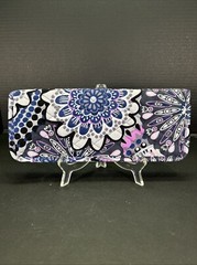 Vera Bradley Mimosa Medallion Flat Iron Curling Iron Travel Holder Black Purple