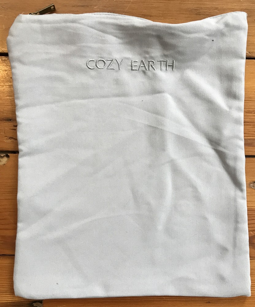Cozy Earth Light Gray Zippered Storage Dust Travel Shoe Bag 14“ x 12“