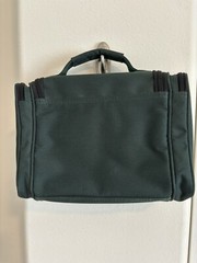 RICARDO BEVERLY HILLS HANGING TOILETRY TRAVEL ORGANIZER ESSENTIAL BAG DARK GREEN