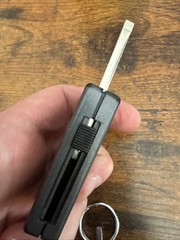 Lock De-Icer Keychain with Flashlight (Works With Batteries)