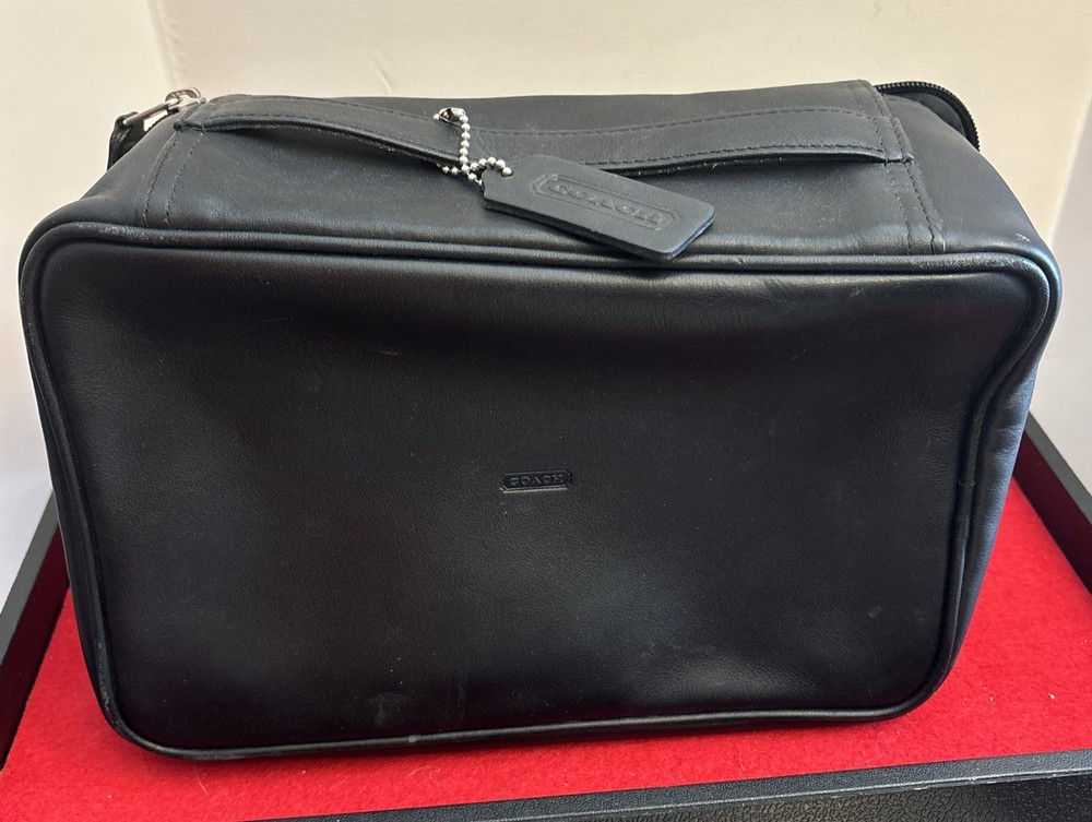 Coach Mens Black Smooth Leather Travel Kit Bag authenticated