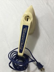 1973 Vintage Osrow World Travel Iron Steamer Dual Voltage 110/220 (Not working)