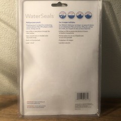 Lewis n Clark Water Seals Multipurpose Pouch for Phones and Cameras