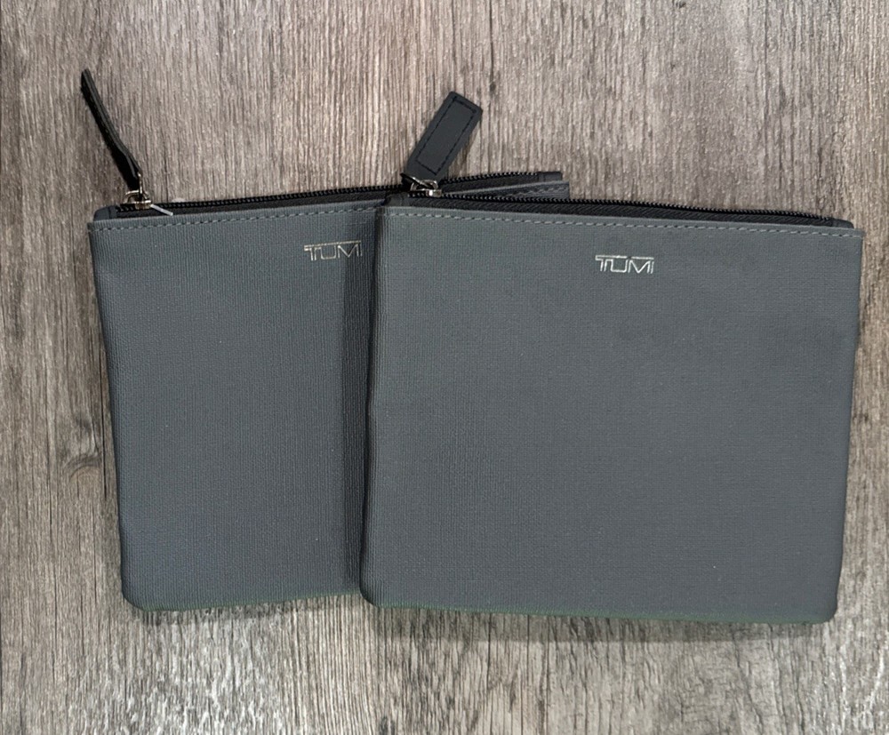 Tumi Travel Pouch Toiletry Make Up Zip Bag Gray Cosmetic Bag Delta Set Of 2