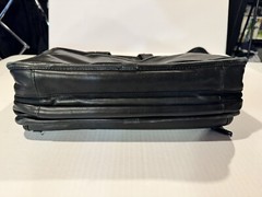 TUMI At A Glance Organizer Brief Case Leather 12.25&Prime; x 16&Prime; x 5&Prime;
