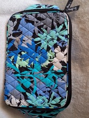Vera Bradley Camofloral Travel Organizer /Cosmetics Bag