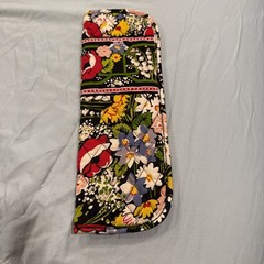 Vera Bradley Poppy Fields Black Red Floral Flat Iron Cover Sleeve