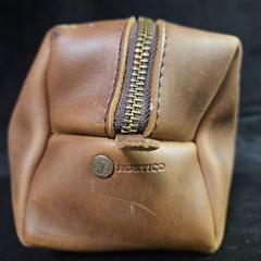Rustico Wagoneer Brown Leather Toiletry Bag Dopp Kit Travel Zip Case Unisex