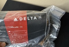 TUMI Delta Hard Shell Travel Amenity Zip Around ToiletryKit Black New In Package