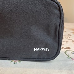 Narwey Black Toiletries Make-Up Travel Organizer Zip Top Bag NWT
