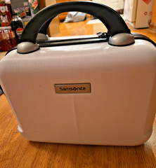 Samsonite Small Hard Shell Luggage Shoulder Strap Handles White Carry On