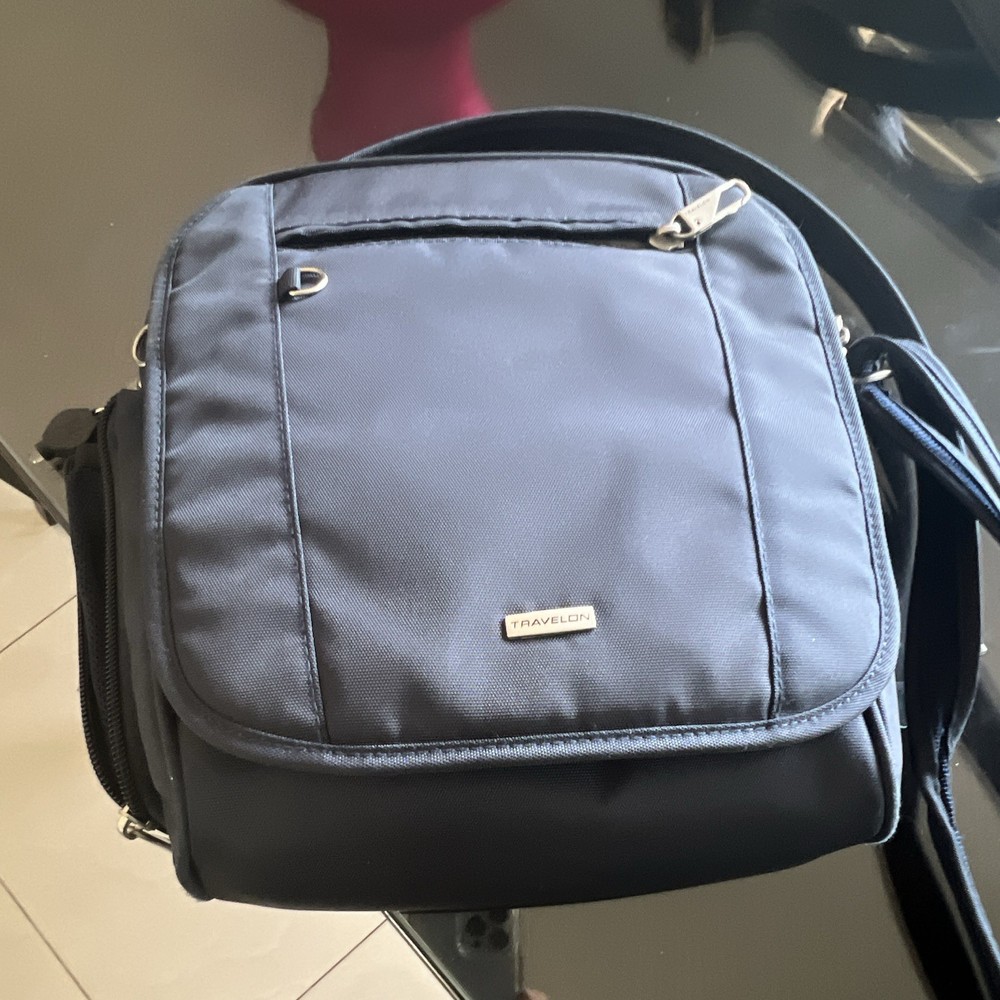 Travelon Black Travel Bag Crossbody/Shoulder with Adjustable Strap