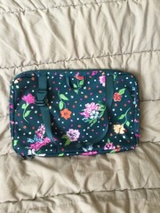 Vera Bradley Hanging Travel Toiletry Bag – Pre-owned